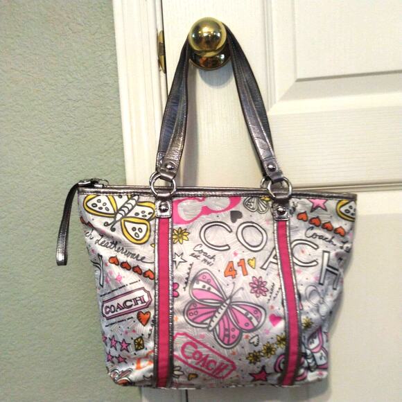 Coach Vintage Bandana Graffiti Butterfly Shoulder Bag Tote Purse F15712